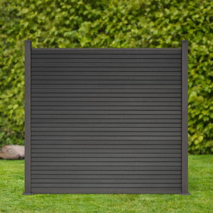 Vertico Zaun in Anthrazit im Garten