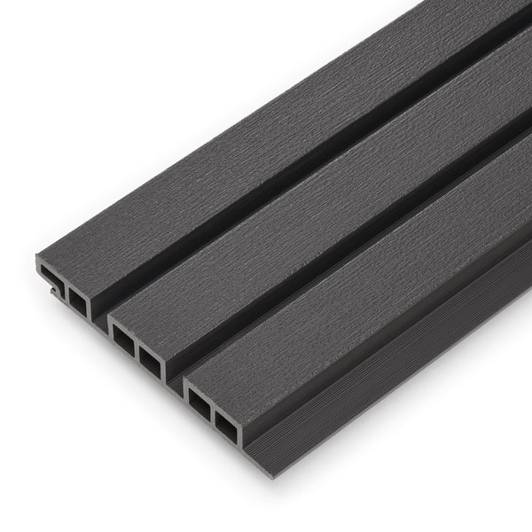 Fassadenpaneele in Anthrazit